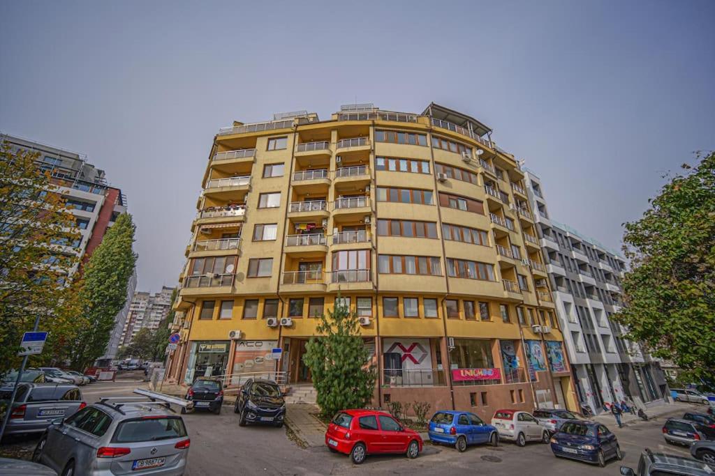 19 Cozy With Balcony Apartament Sofia