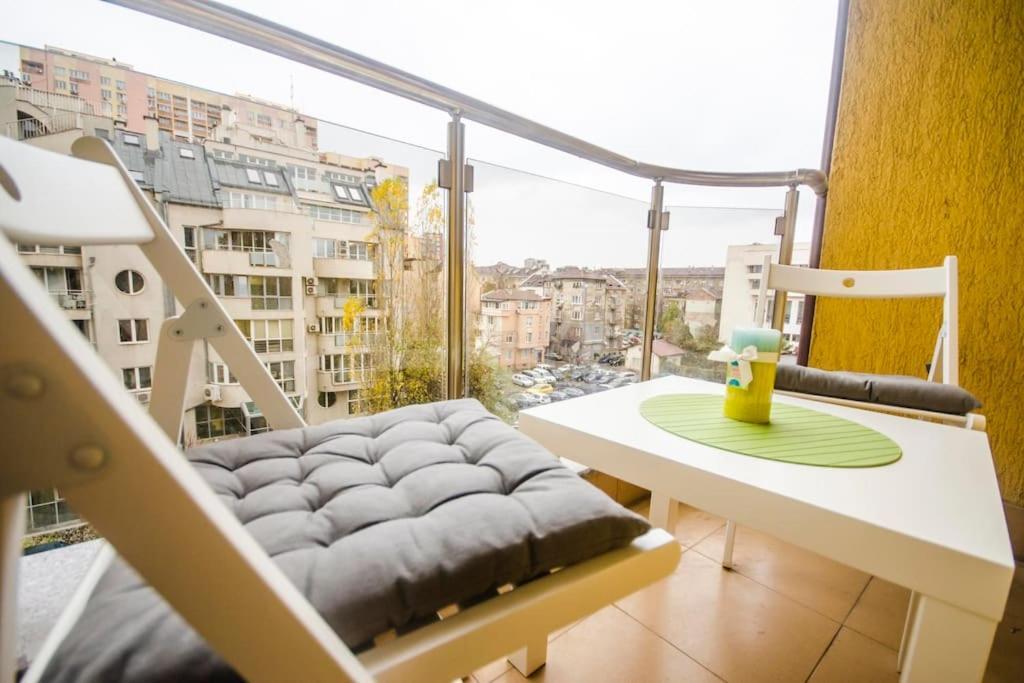 19 Cozy With Balcony Apartament *