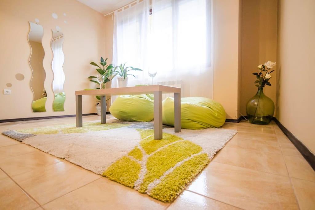 Apartament 19 Cozy With Balcony Sofia
