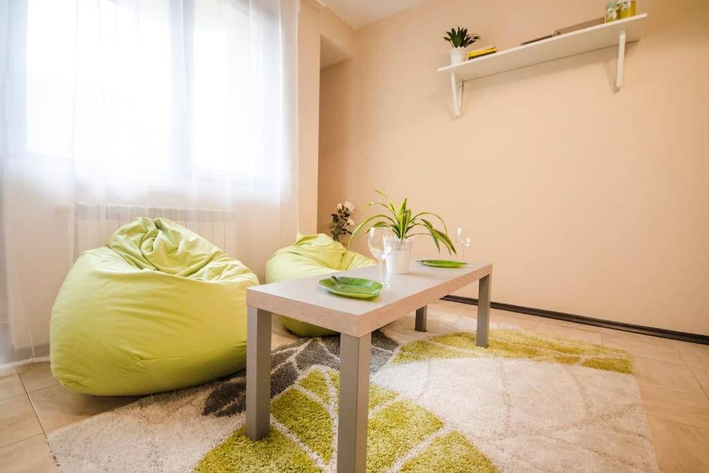 Apartament 19 Cozy With Balcony